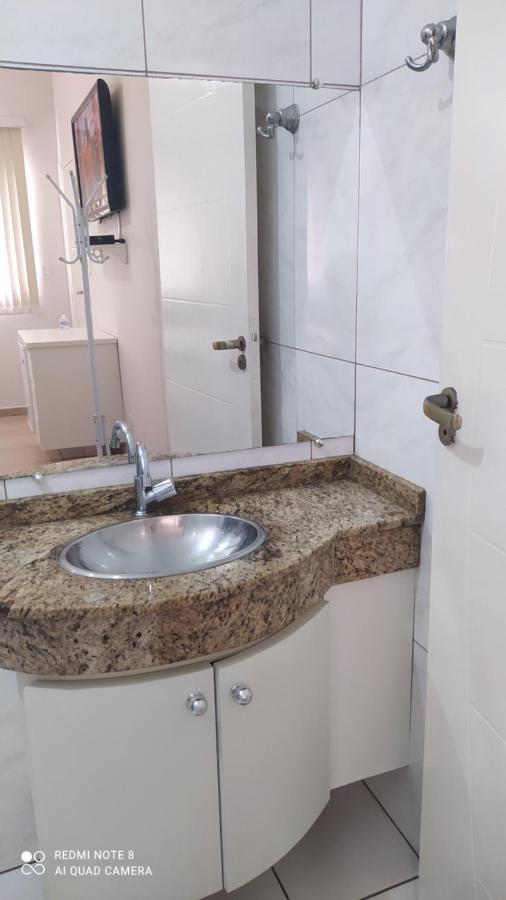 Quarto Familiar com ar,frigobar,wi fi, garagem Aparecida  Exterior foto